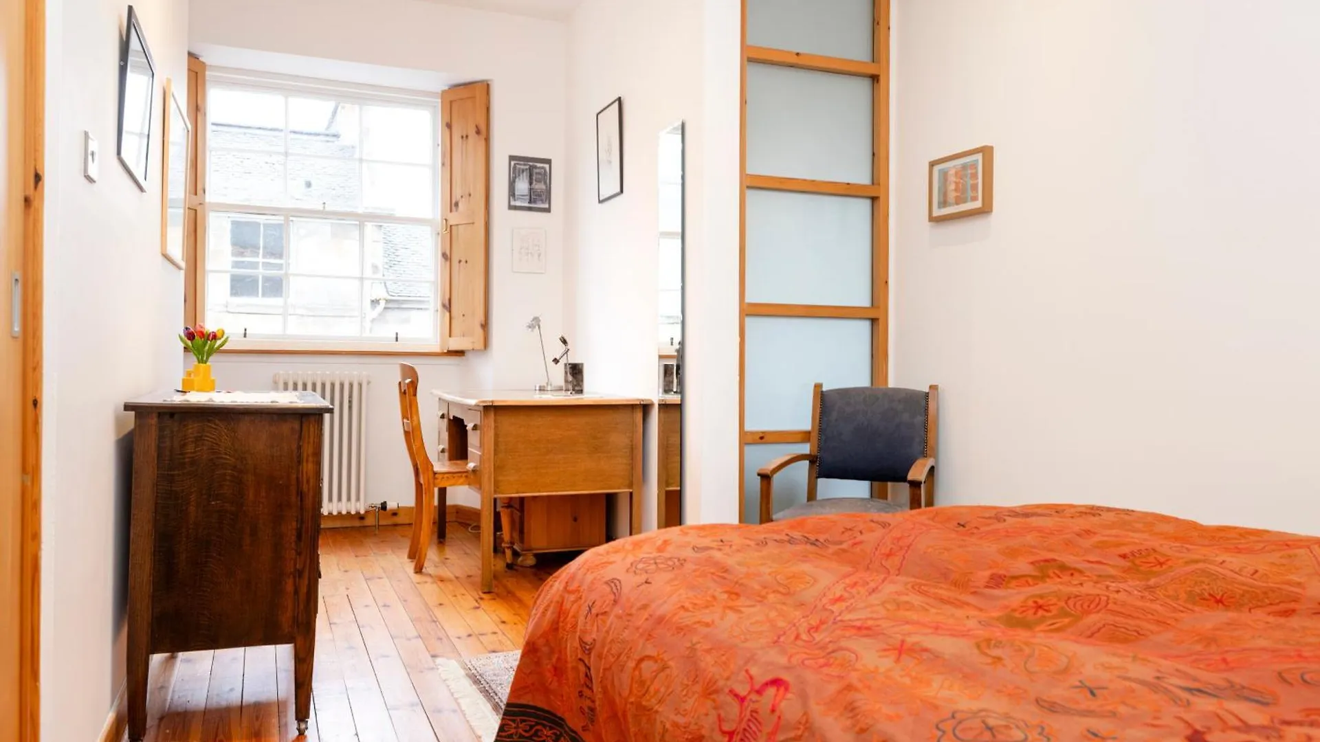 Edinburgh New Town Deluxe Apartment With Terrace
